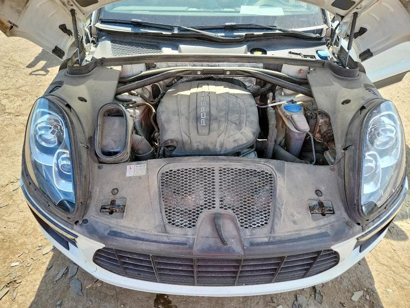 2017 PORSCHE MACAN 12