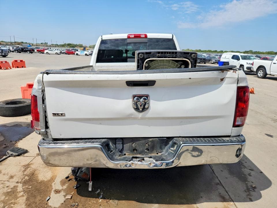 2019 RAM 1500 CLASSIC SLT 6