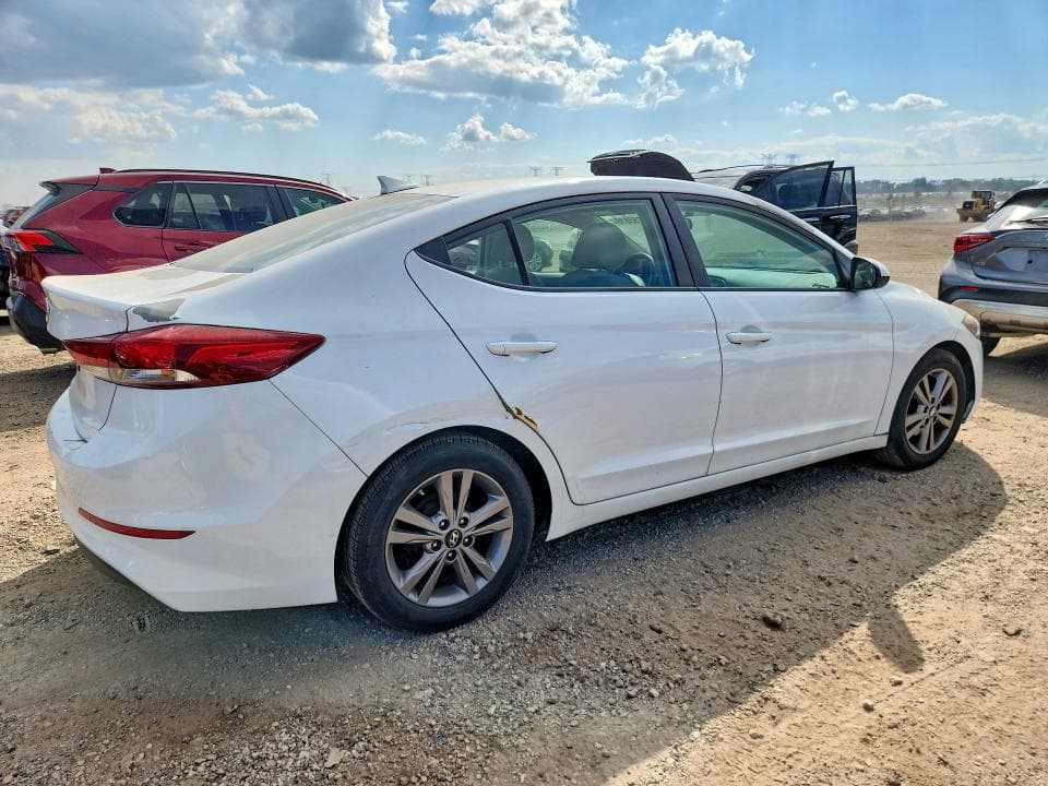 2017 HYUNDAI ELANTRA SE 3