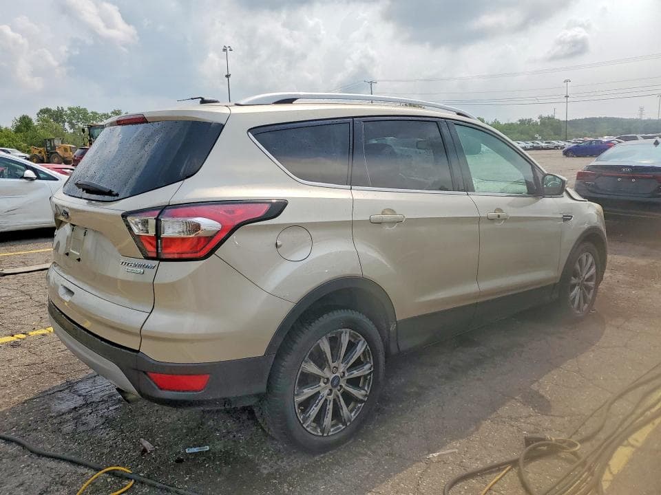 2017 FORD ESCAPE TITANIUM 3