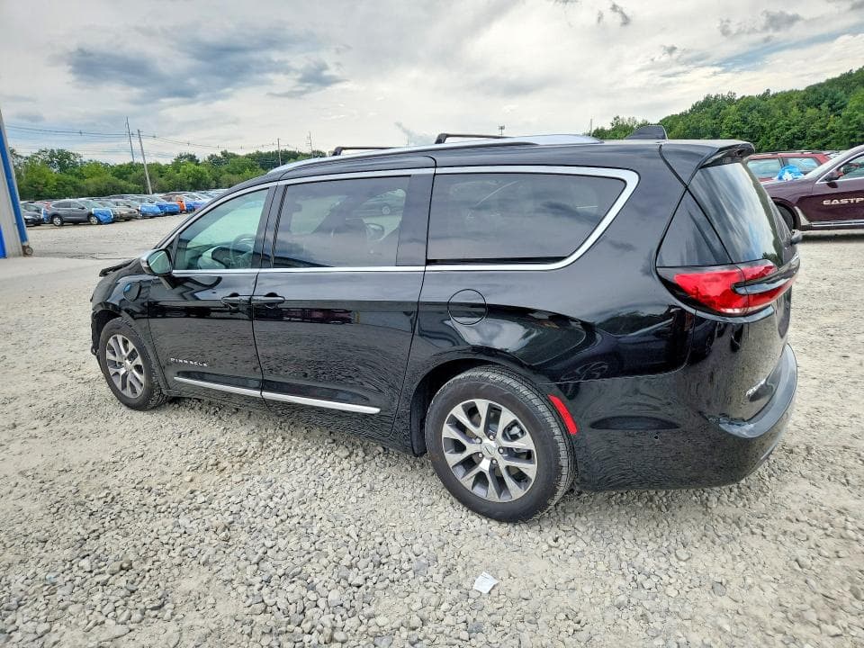 2025 CHRYSLER PACIFICA HYBRID PINNACLE 2