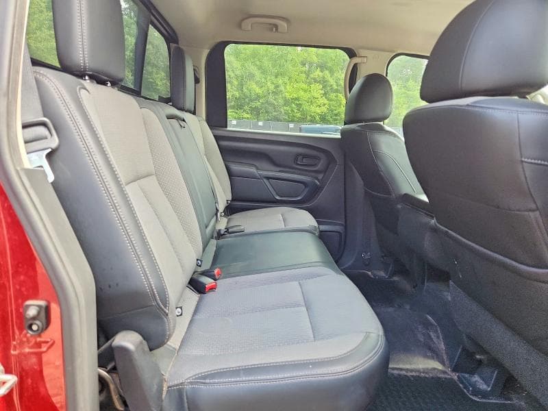 2017 NISSAN TITAN S 10