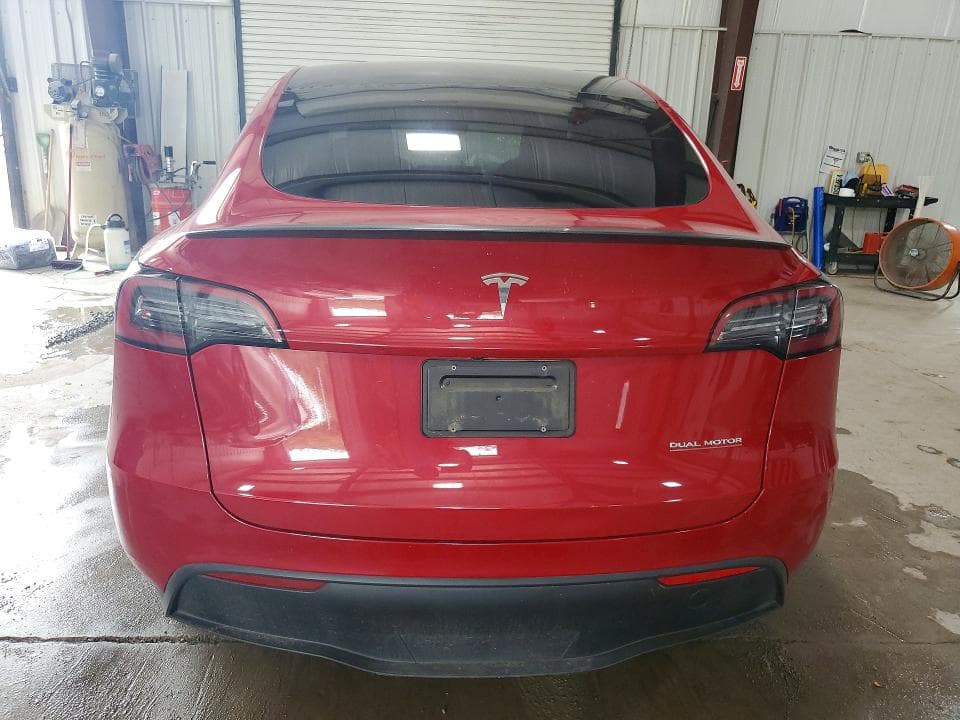 2023 TESLA MODEL Y 6