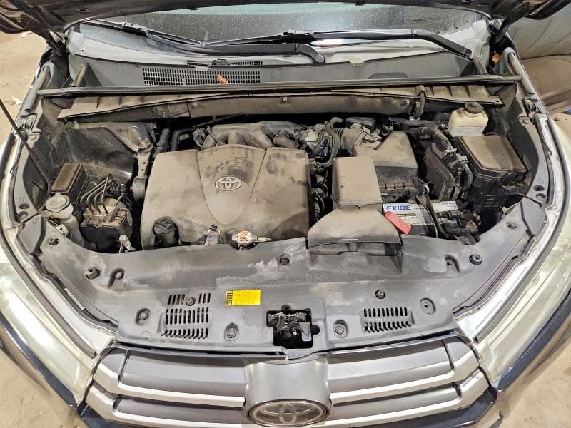 2018 TOYOTA HIGHLANDER XLE 12