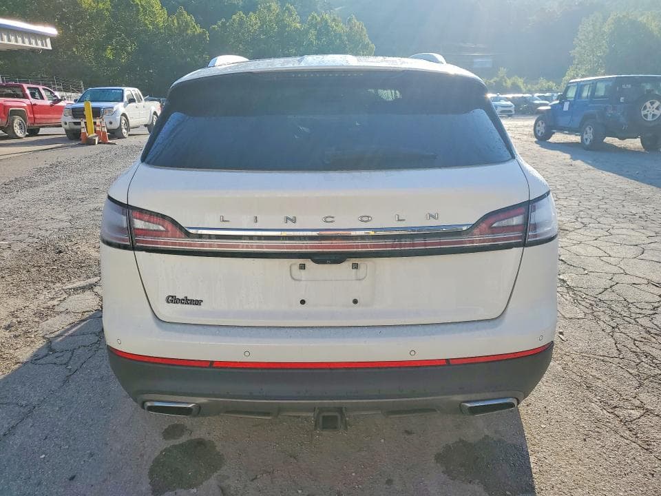 2021 LINCOLN NAUTILUS RESERVE 6