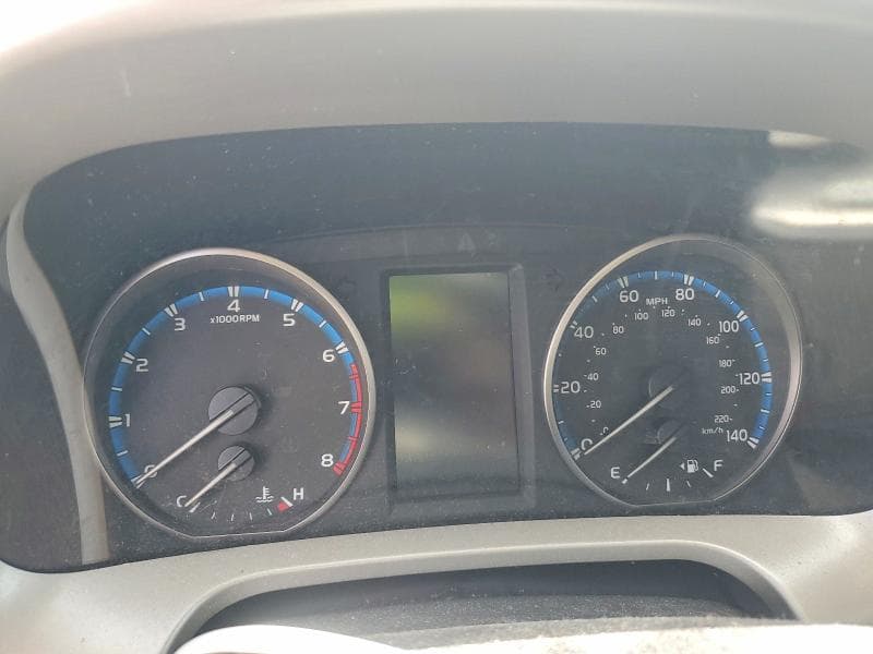 2018 TOYOTA RAV4 LE 9