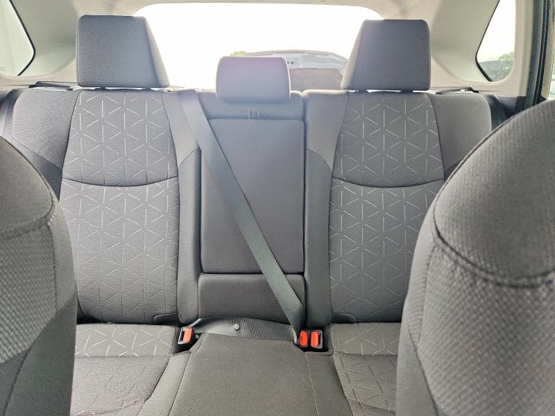 2019 TOYOTA RAV4 HYBRID XLE 10