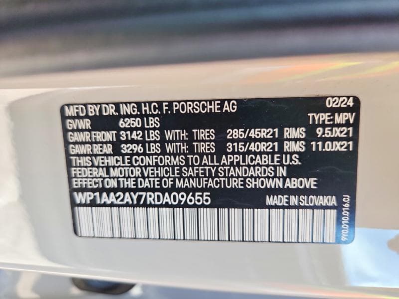 2024 PORSCHE CAYENNE 13