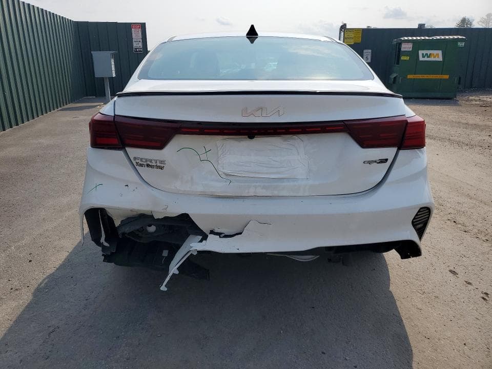 2023 KIA FORTE GT LINE 6