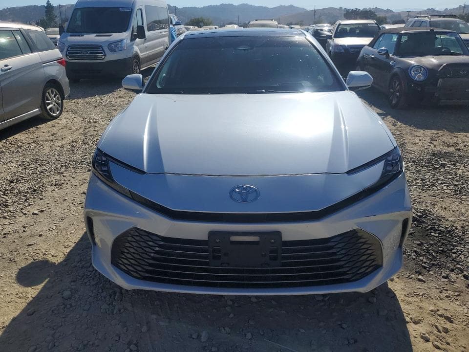 2025 TOYOTA CAMRY XLE 5