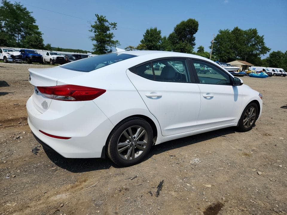 2017 HYUNDAI ELANTRA SE 3