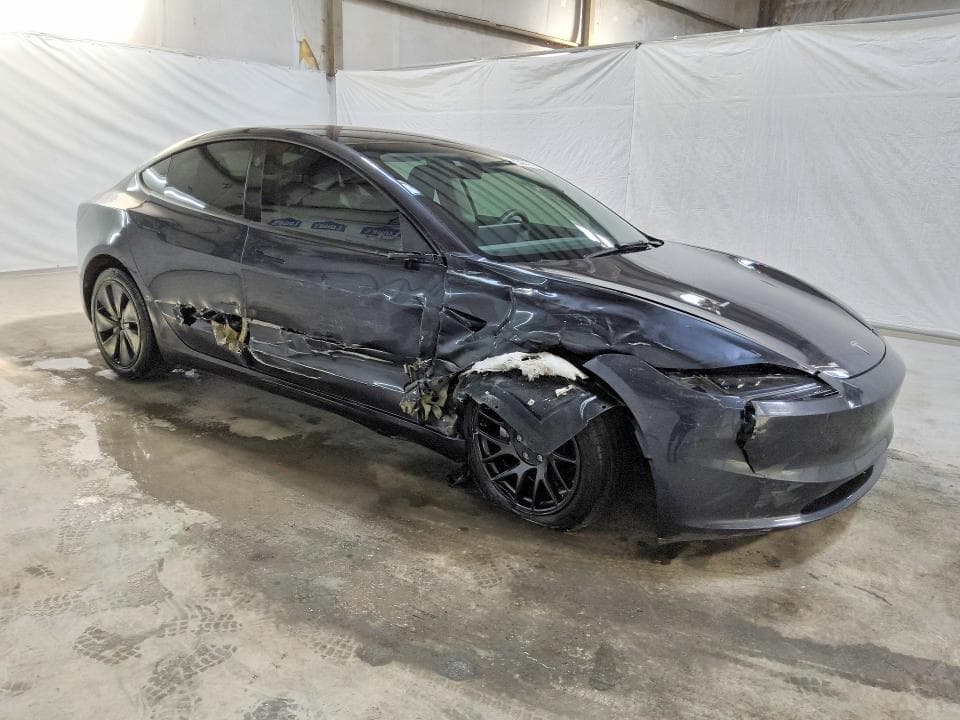 2024 TESLA MODEL 3 4