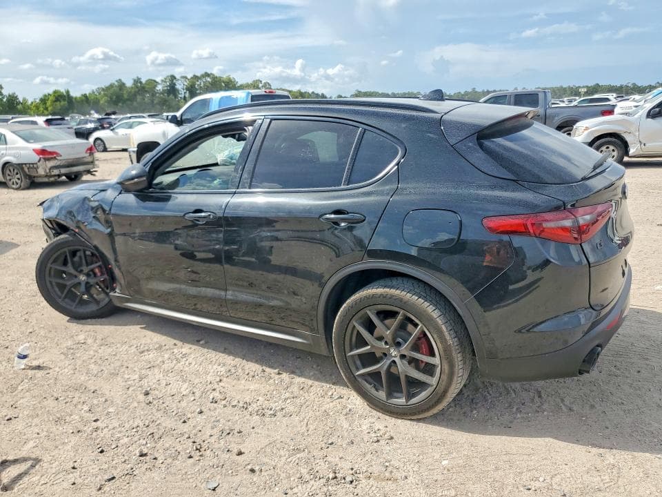 2020 ALFA ROMEO STELVIO 2