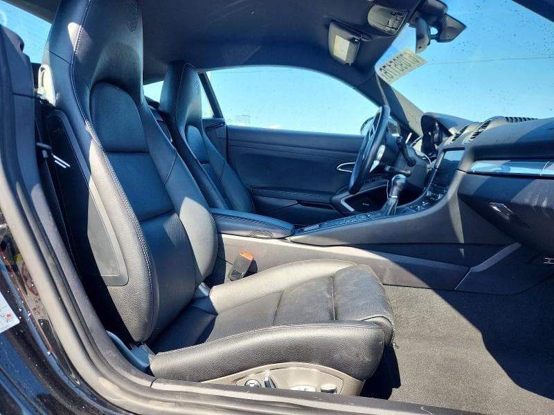 2024 PORSCHE CAYMAN BASE 10