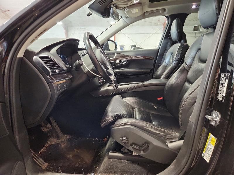 2017 VOLVO XC90 T6 7
