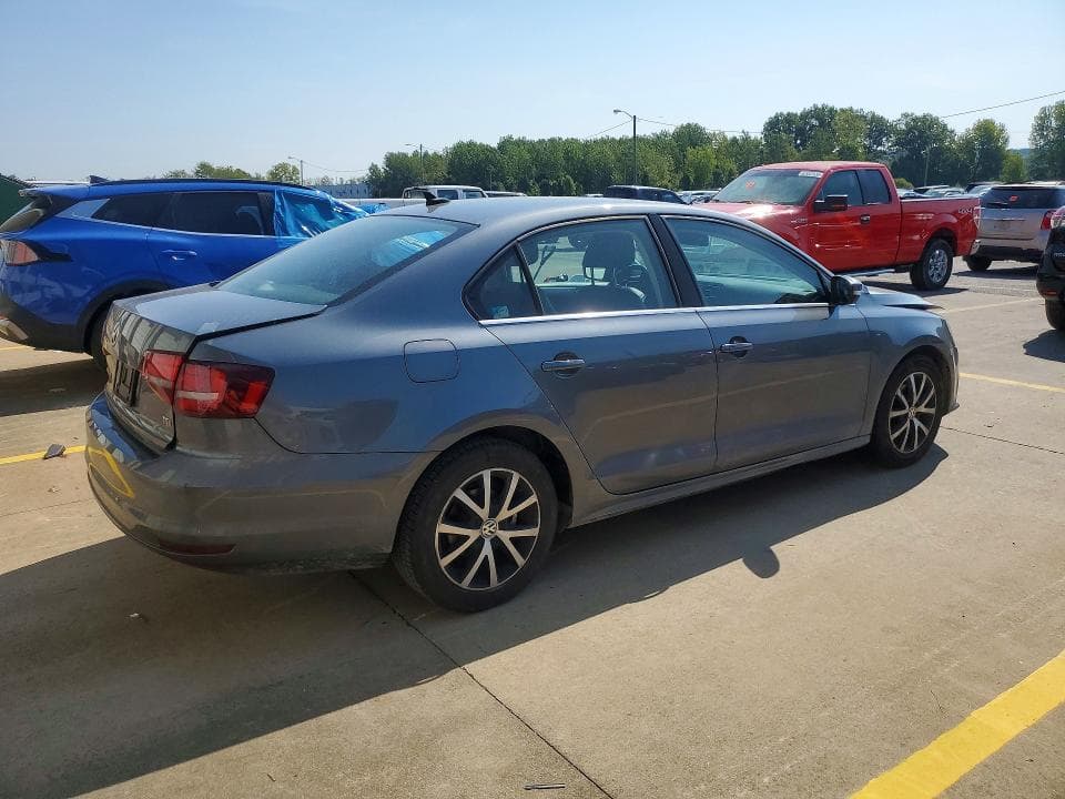 2017 VOLKSWAGEN JETTA SE 3