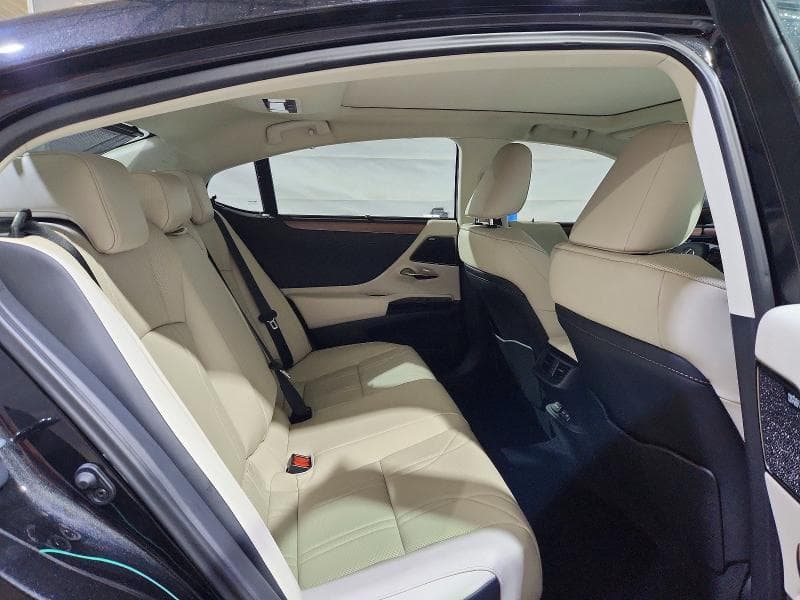 2025 LEXUS ES 350 ULTRA LUXURY 10