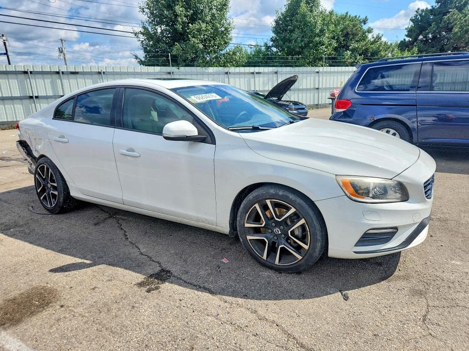 2017 VOLVO S60 DYNAMIC 4