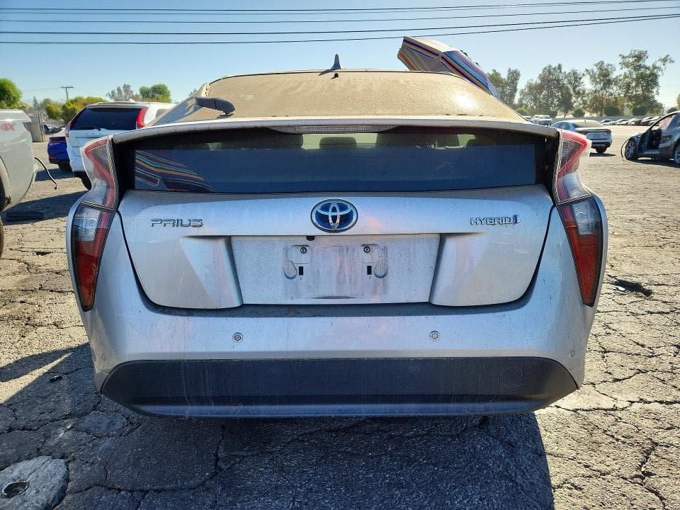 2018 TOYOTA PRIUS TWO 6