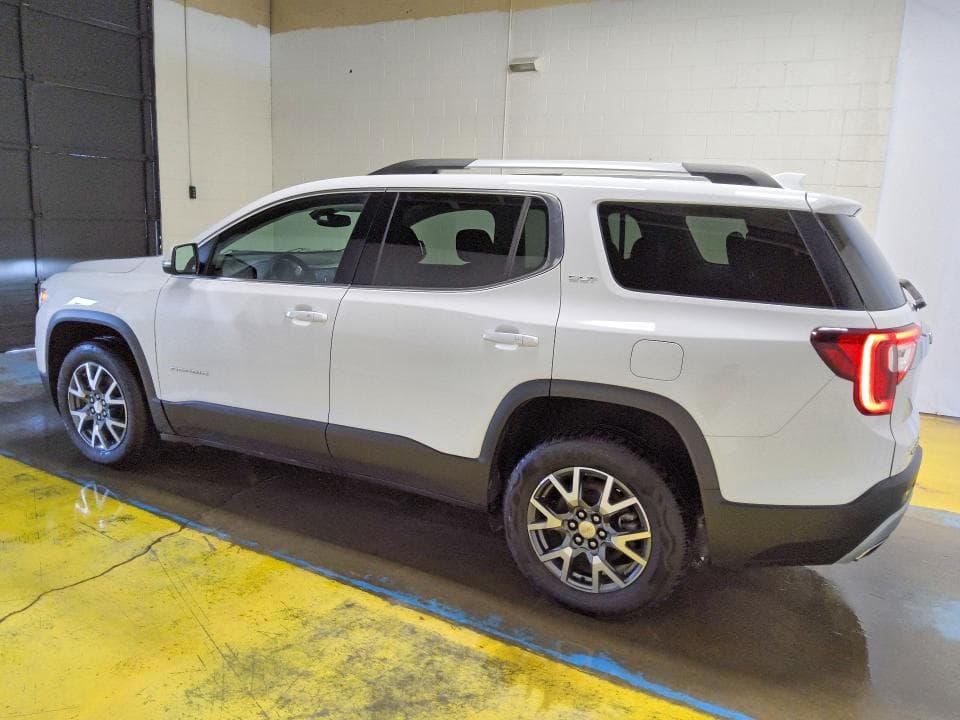 2023 GMC ACADIA SLT 2