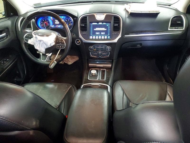 2017 CHRYSLER 300C LUXURY 8