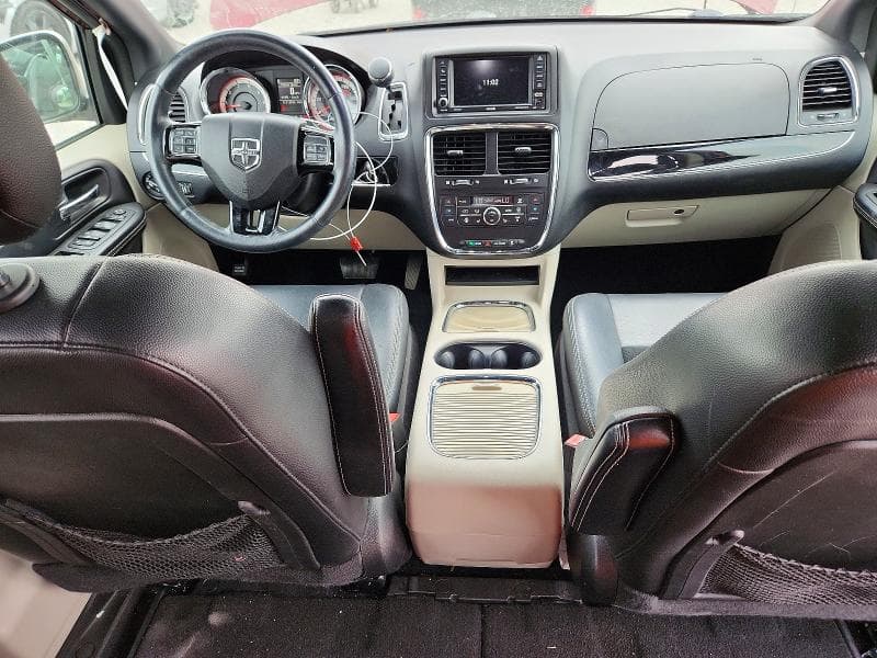 2017 DODGE GRAND CARAVAN SXT 8