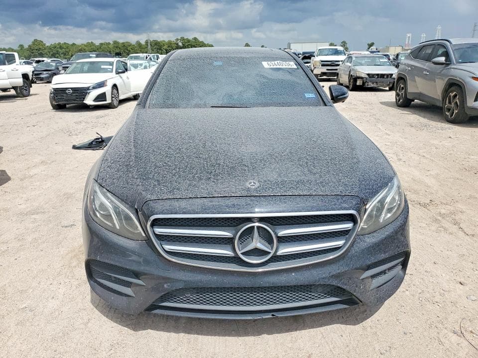 2019 MERCEDES-BENZ E 300 5