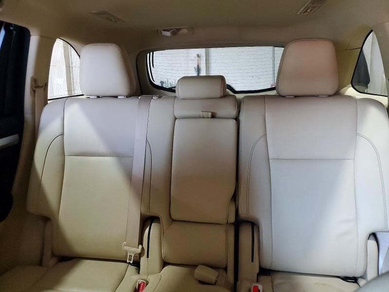 2017 TOYOTA HIGHLANDER XLE 10