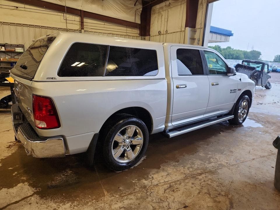2018 RAM 1500 SLT 3