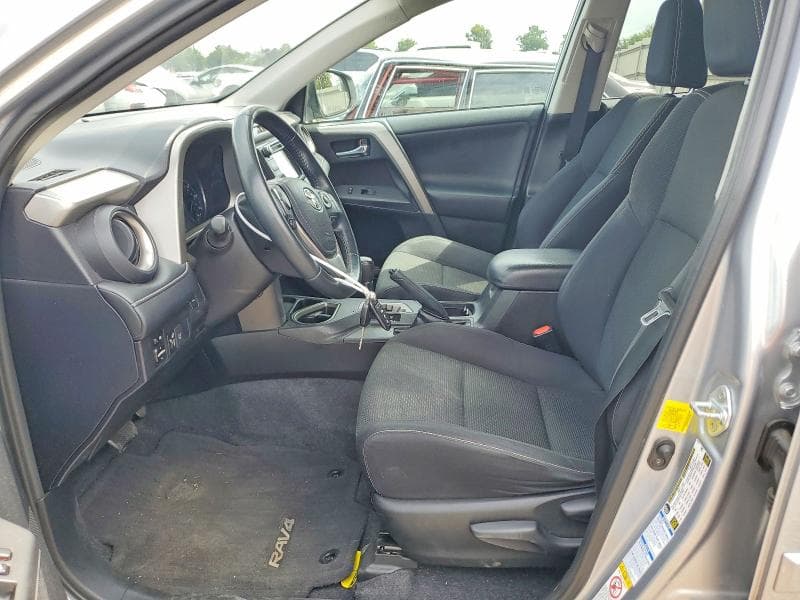 2017 TOYOTA RAV4 XLE 7