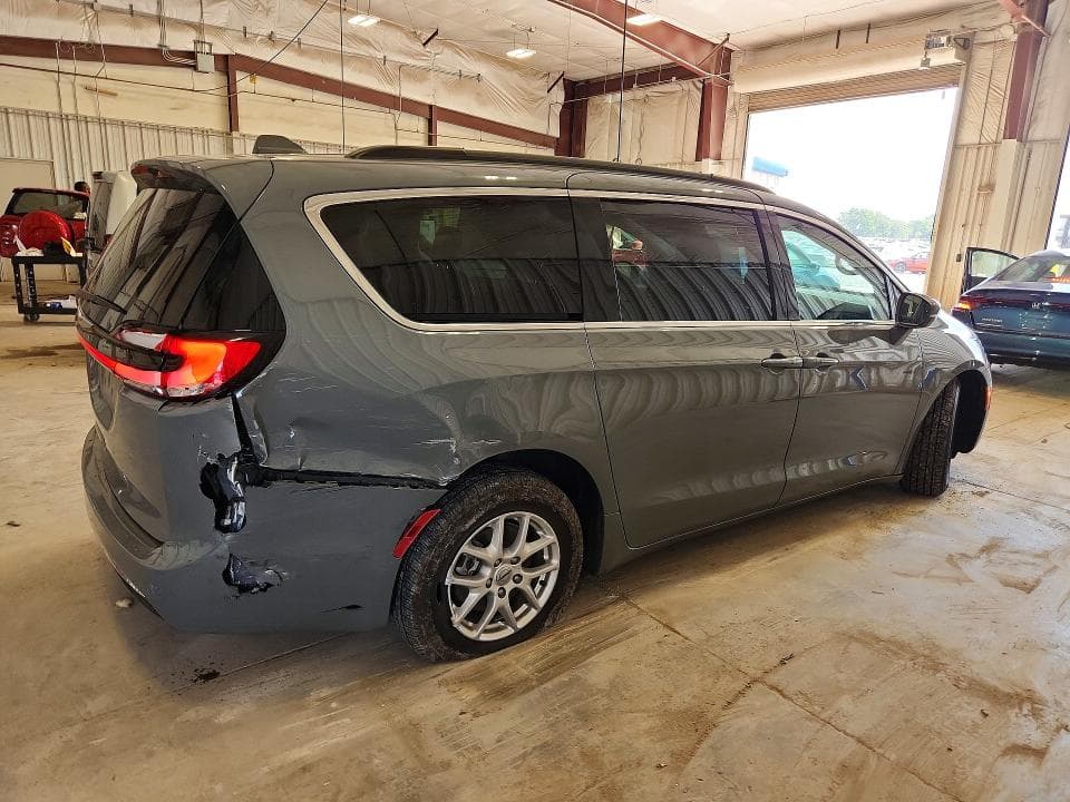 2022 CHRYSLER PACIFICA TOURING L 3