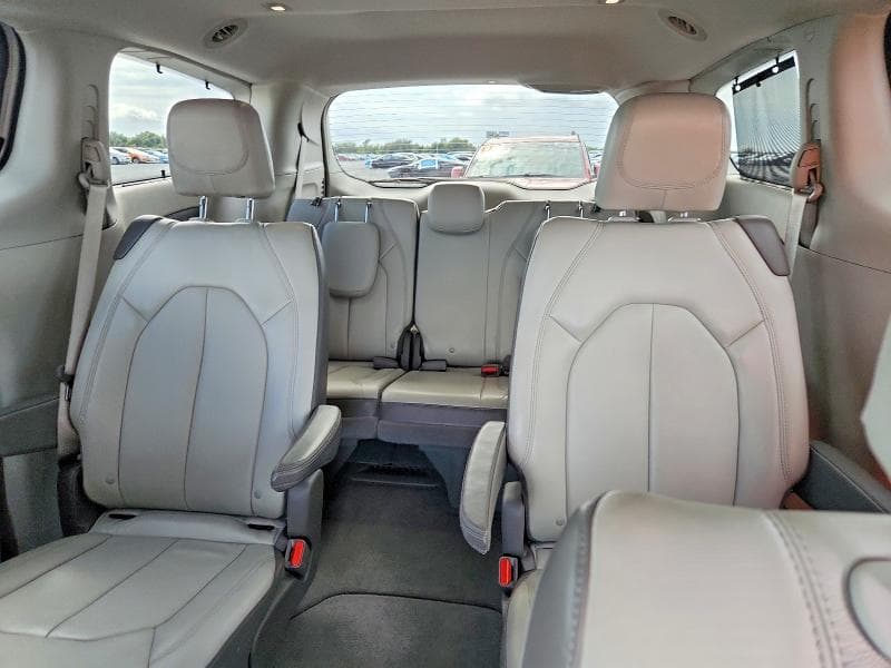 2017 CHRYSLER PACIFICA TOURING L 10