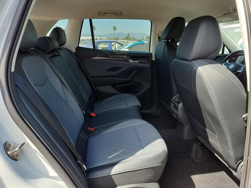 2026 VOLKSWAGEN TIGUAN SE 11