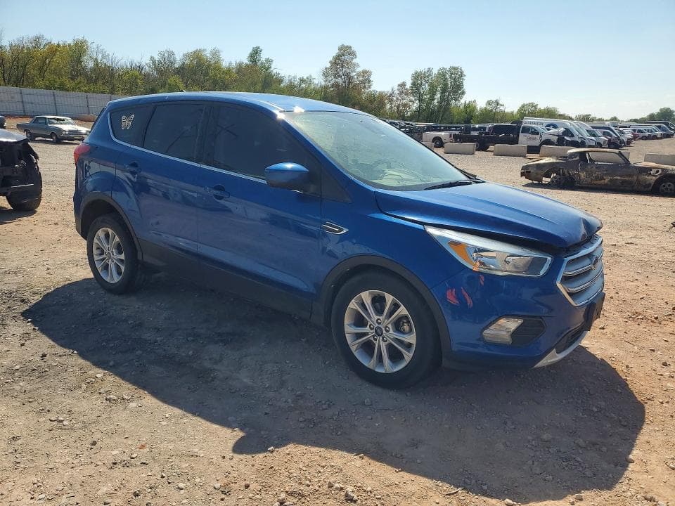 2019 FORD ESCAPE SE 4