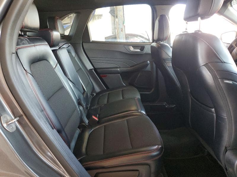2023 FORD ESCAPE ST LINE 10