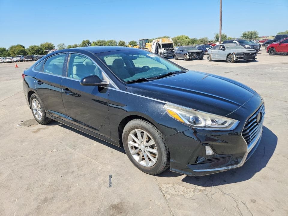 2018 HYUNDAI SONATA SE 4