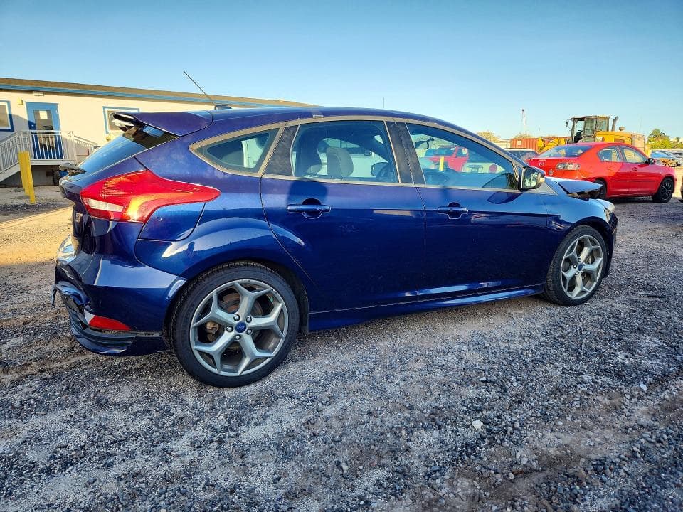 2017 FORD FOCUS ST 3