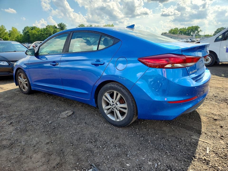 2017 HYUNDAI ELANTRA SE 2