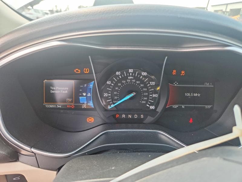 2017 FORD FUSION SE 9
