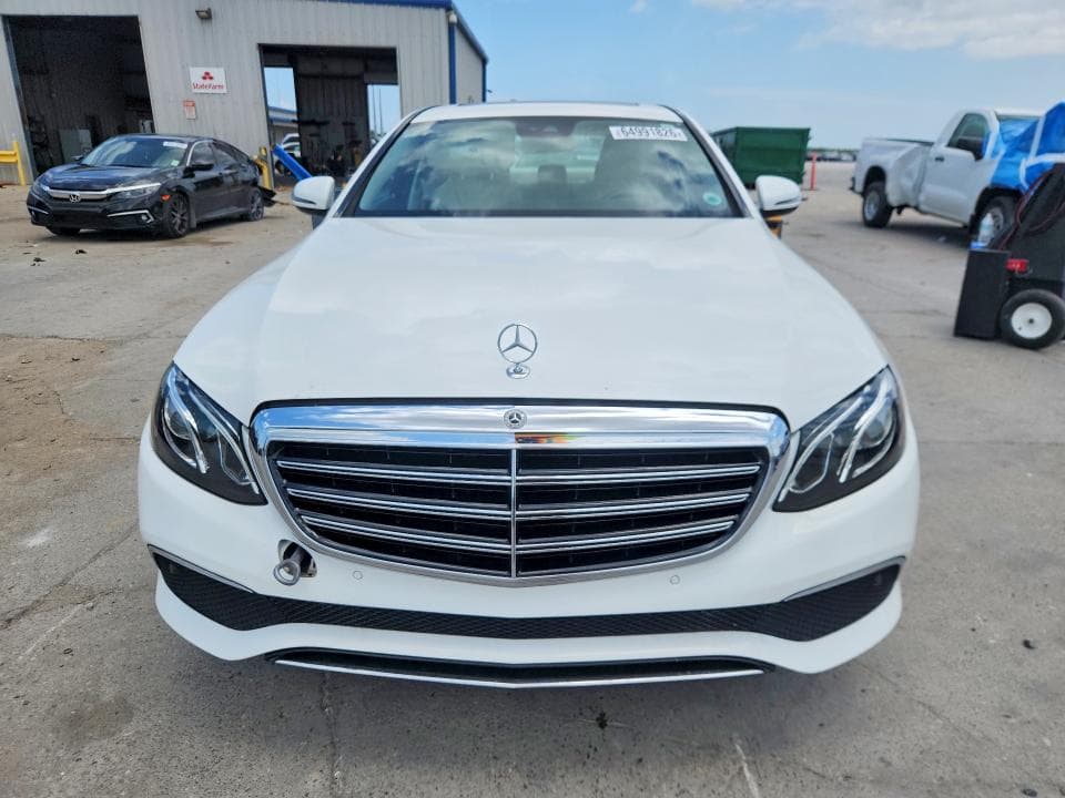 2018 MERCEDES-BENZ E 300 5