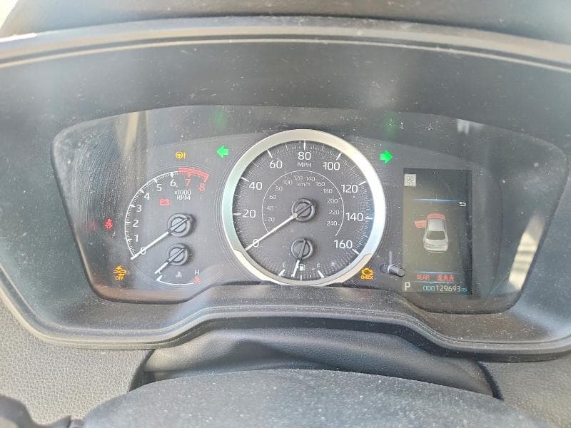 2020 TOYOTA COROLLA LE 9
