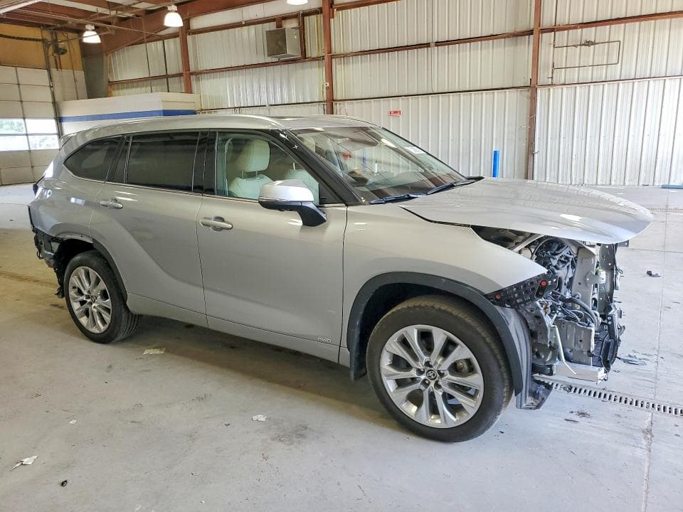 2025 TOYOTA HIGHLANDER HYBRID LIMITED 4