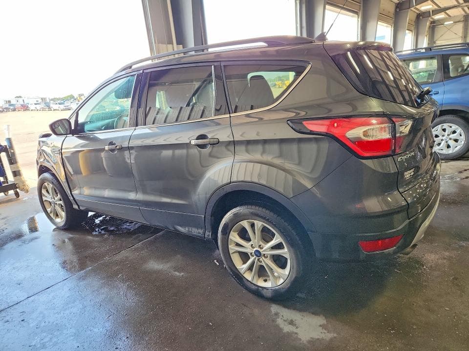 2018 FORD ESCAPE SE 2