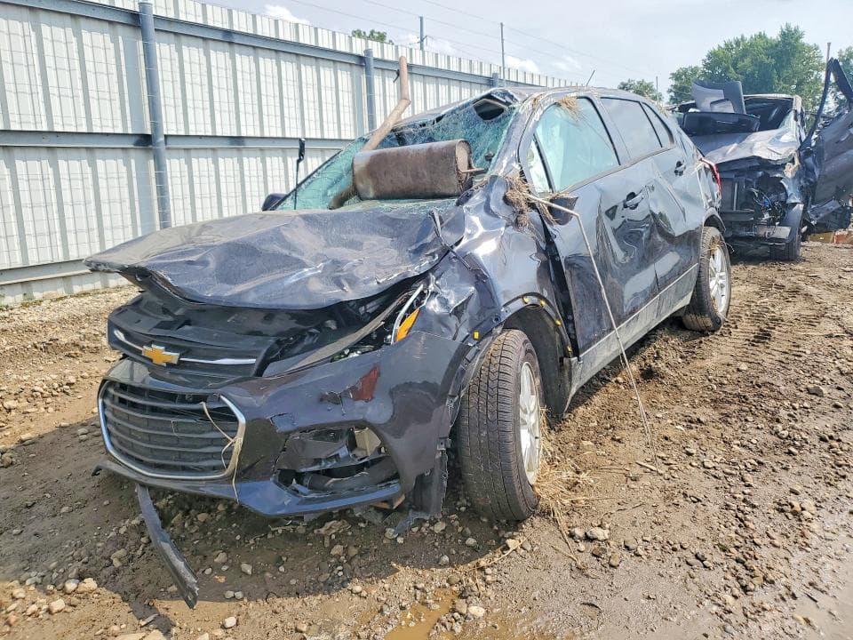 2020 CHEVROLET TRAX LS - 1