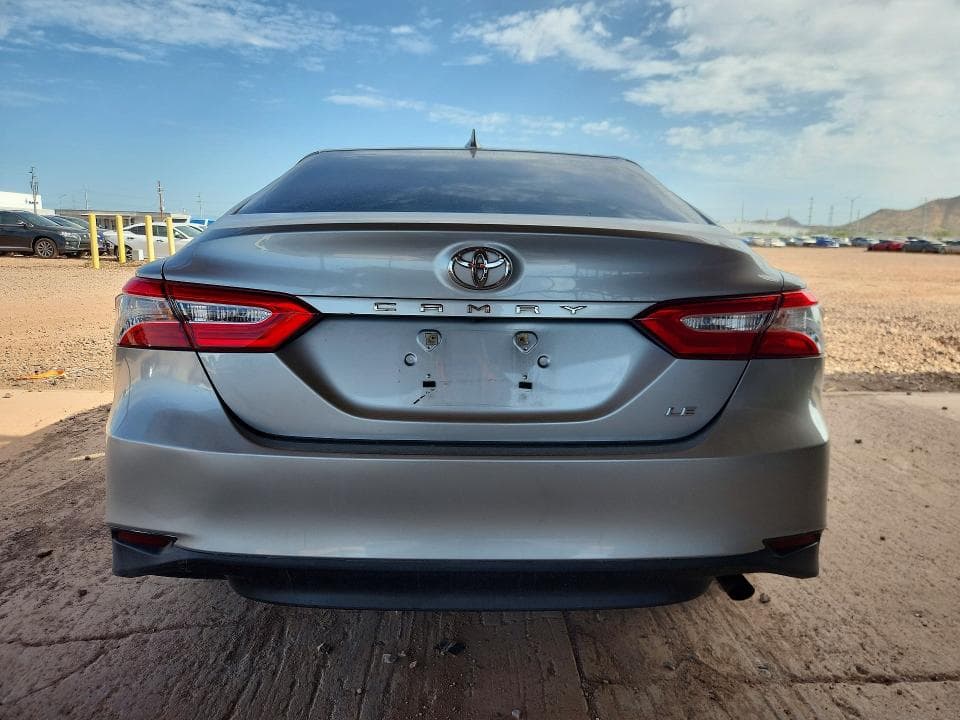 2019 TOYOTA CAMRY LE 6