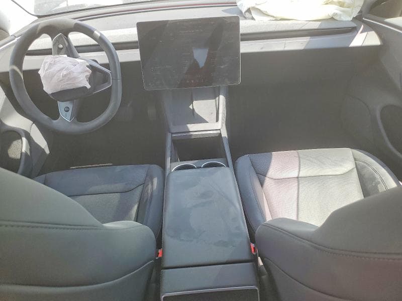 2025 TESLA MODEL 3 8