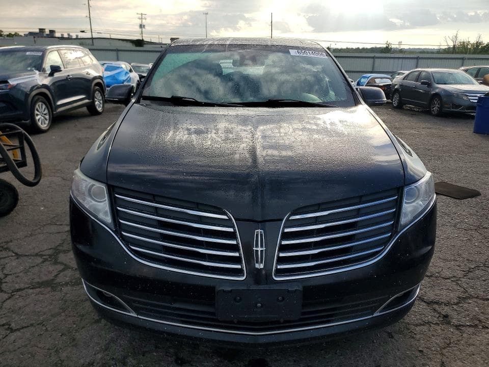 2018 LINCOLN MKT 5