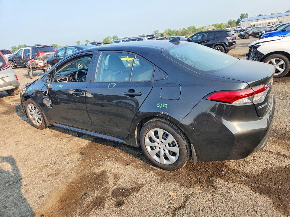 2022 TOYOTA COROLLA LE 2