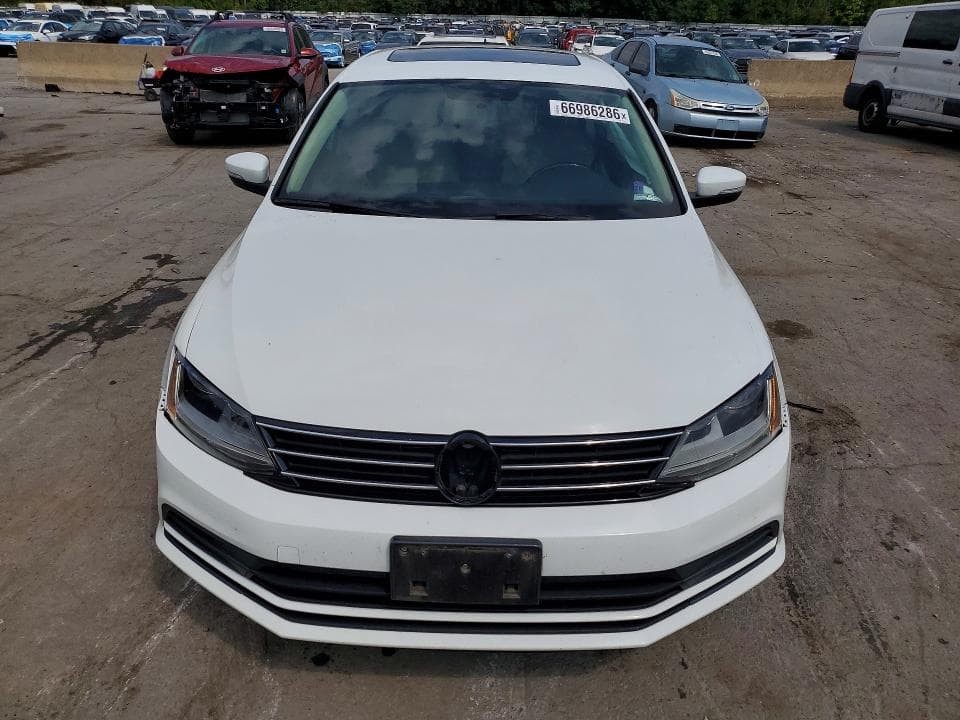 2017 VOLKSWAGEN JETTA SE 5