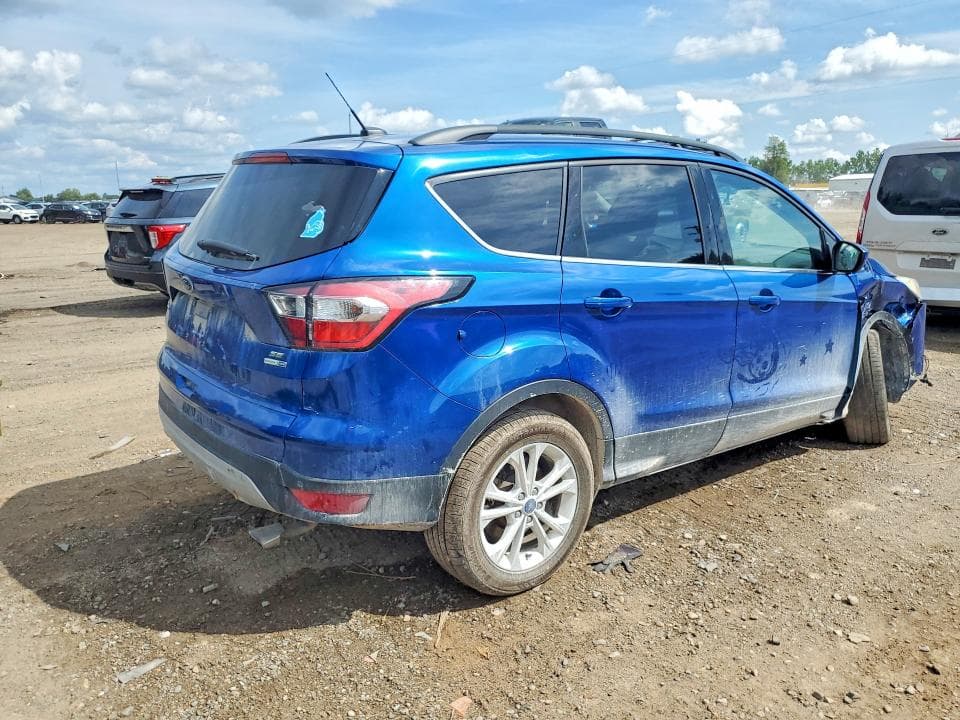 2017 FORD ESCAPE SE 3